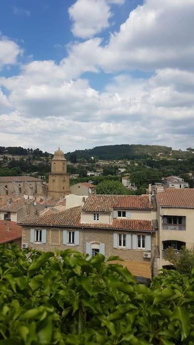 Au Coeur De Saint Chamas Daire Dış mekan fotoğraf